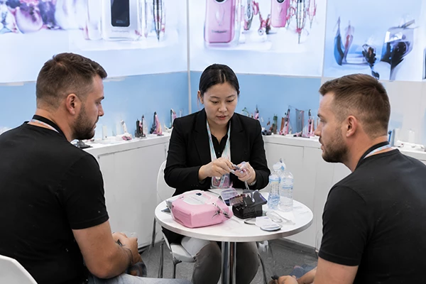 Nail tool consultation at the exhibition