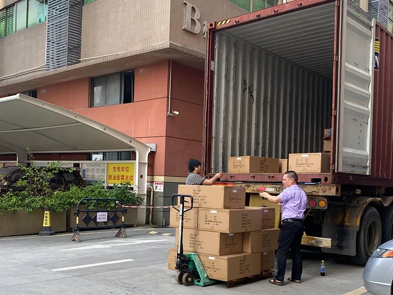 On-Time Global Shipping for Nail Tool Orders